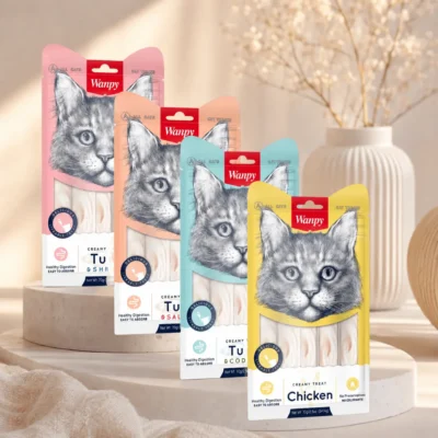 Wanpy Creamy Treats for Cats in convenient lickable snack sachets